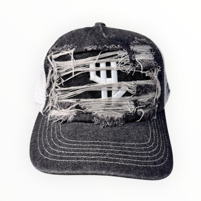 WASHED BLACK DISTRESSED TRUCKER